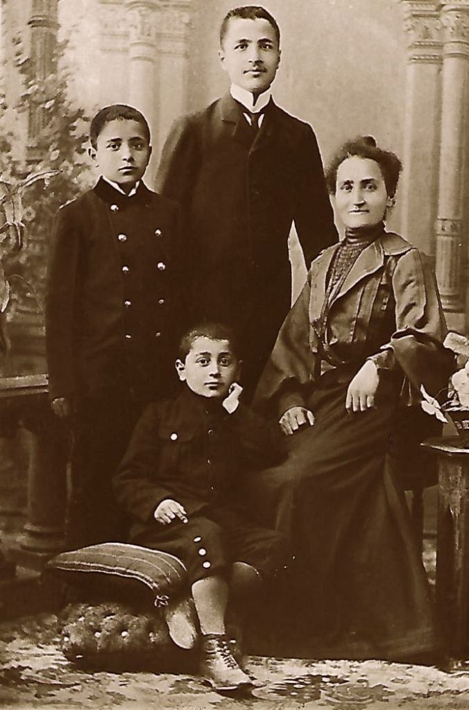 1-Family-portrait-of-the-Djololian-family-ca.-1905.-Miriam-Hagop-Sirouni-Haig-and-Krikor-seated.-Krikor-Djololian-Collection-676x1024
