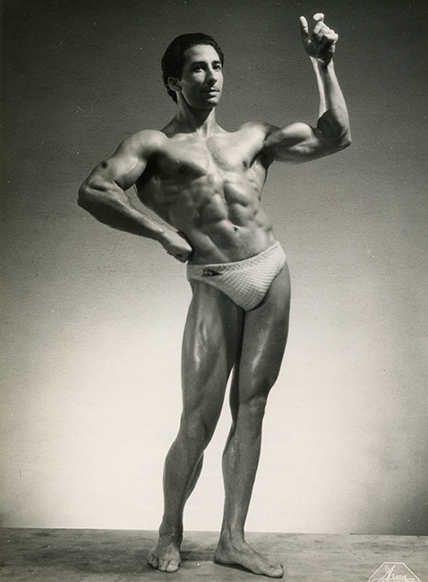 1-Juan-Ferrero-Paris-1948.-A-Spanish-bodybuilder-from-Bordeaux-France-1918-1958.-Won-the-Mr.-Universe-title-in-London-in-1952-Malikian-Collection