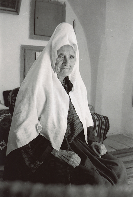 17-Palestinian-woman-from-Bethlehem-1955